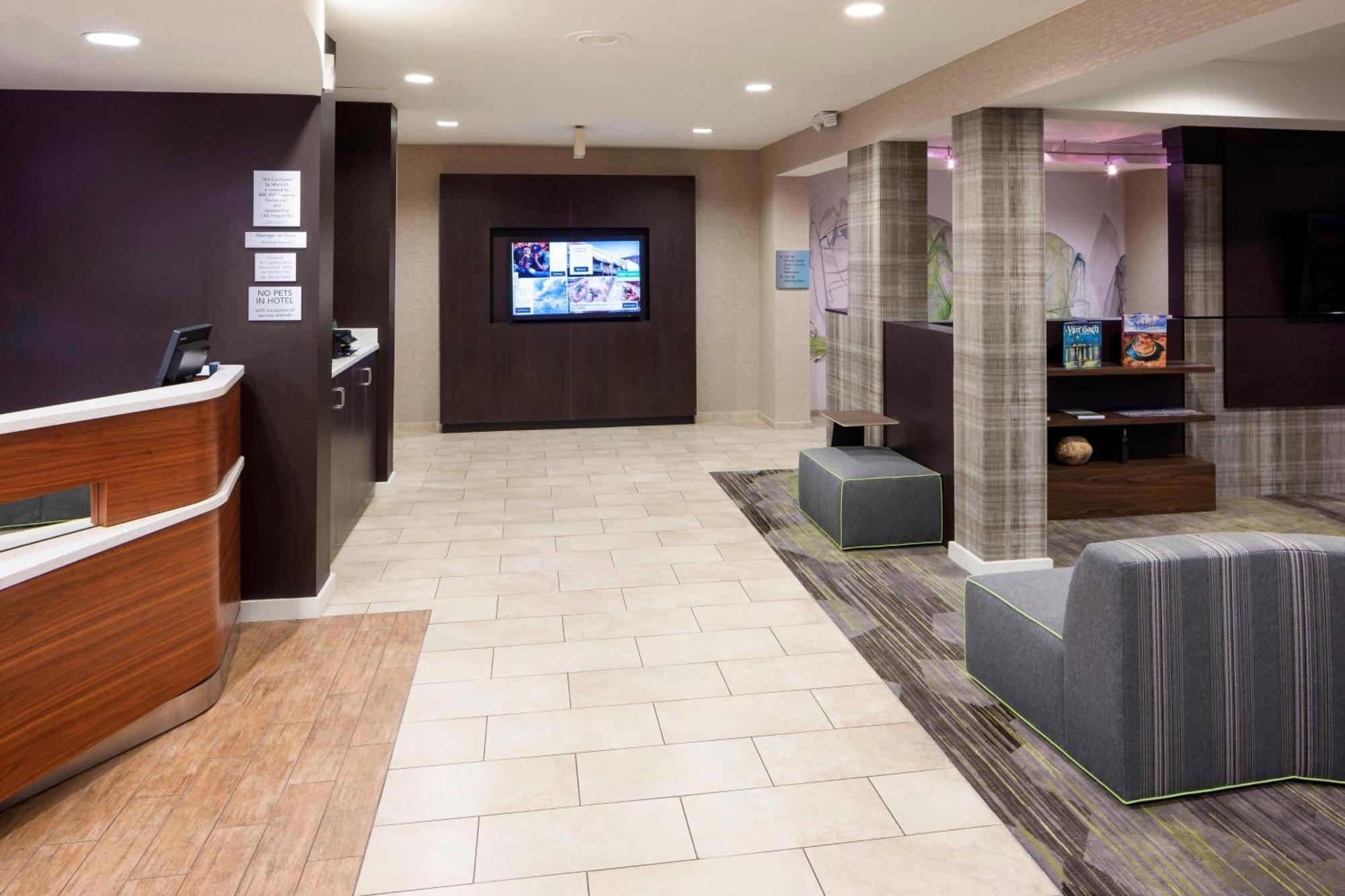 Courtyard By Marriott Pensacola Hotel Ferry Pass Bagian luar foto