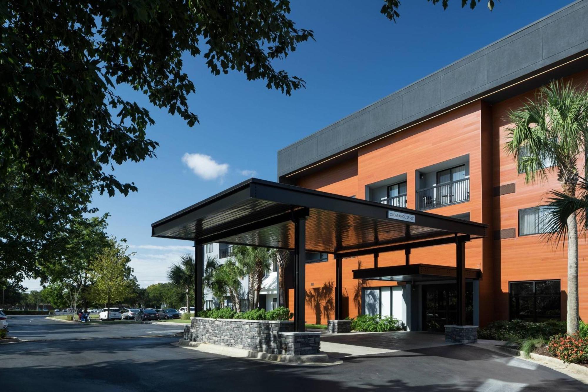 Courtyard By Marriott Pensacola Hotel Ferry Pass Bagian luar foto