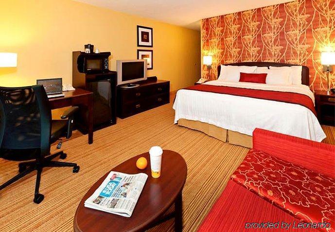 Courtyard By Marriott Pensacola Hotel Ferry Pass Bagian luar foto