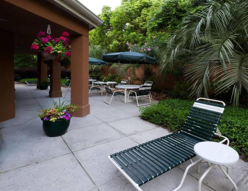 Courtyard By Marriott Pensacola Hotel Ferry Pass Bagian luar foto